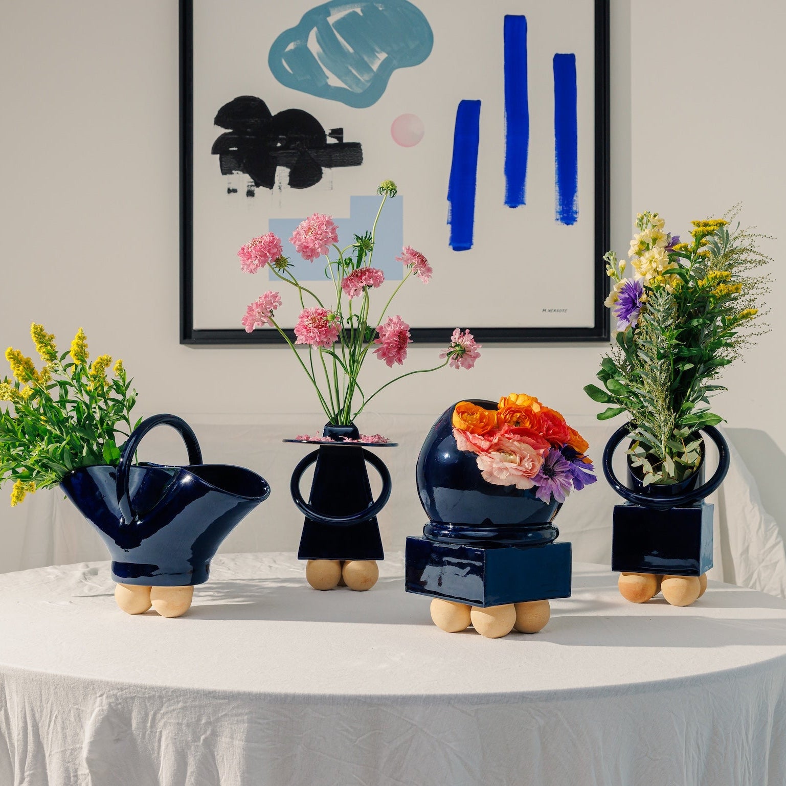 vase nova cola fille de lune Ekhi ceramique marseille piece unique sur mesure luxe a l française couleur bleu