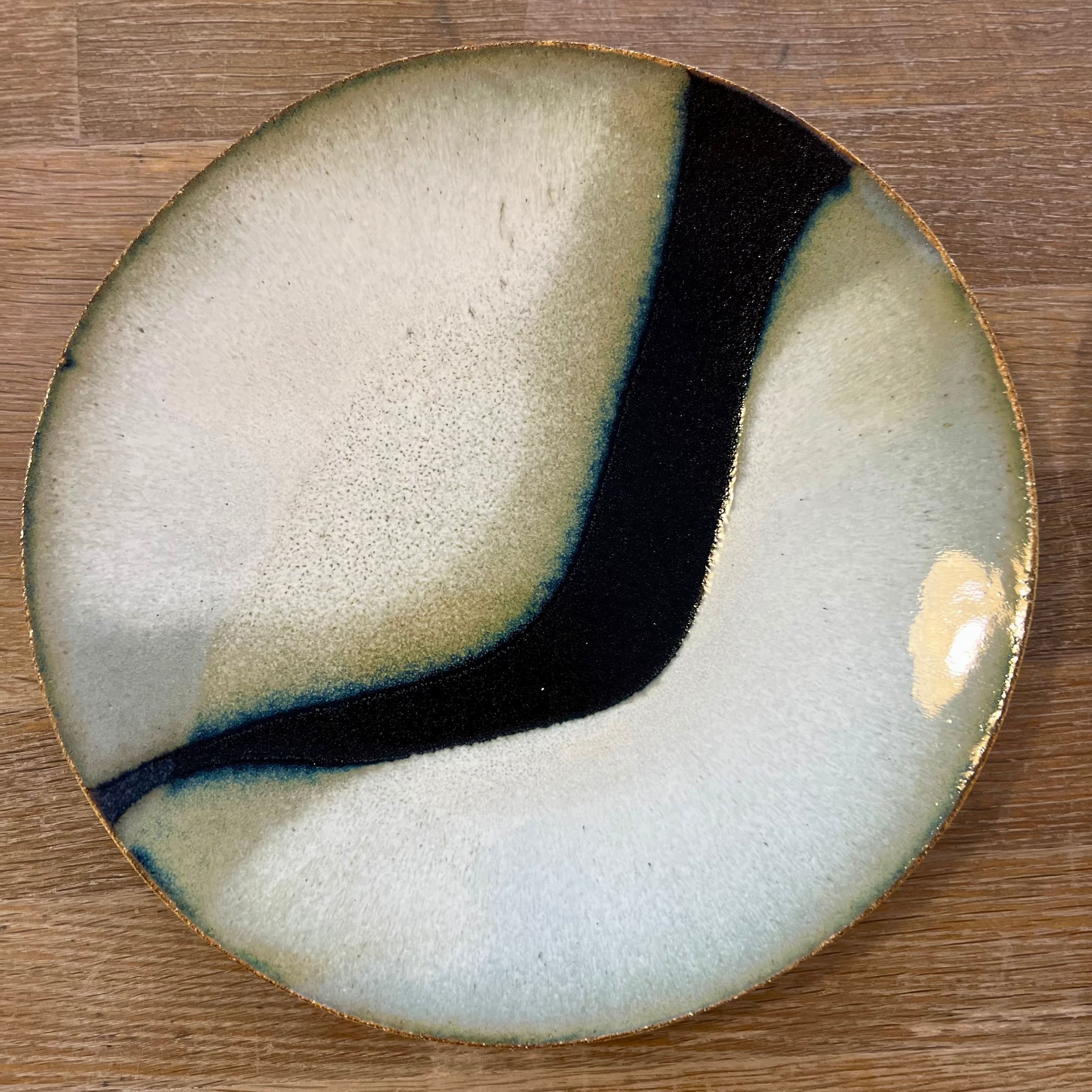 assiette cap canaille - assiette plate- art de la table - email de création noir en blanc profond - résistante - ceramique - grès -