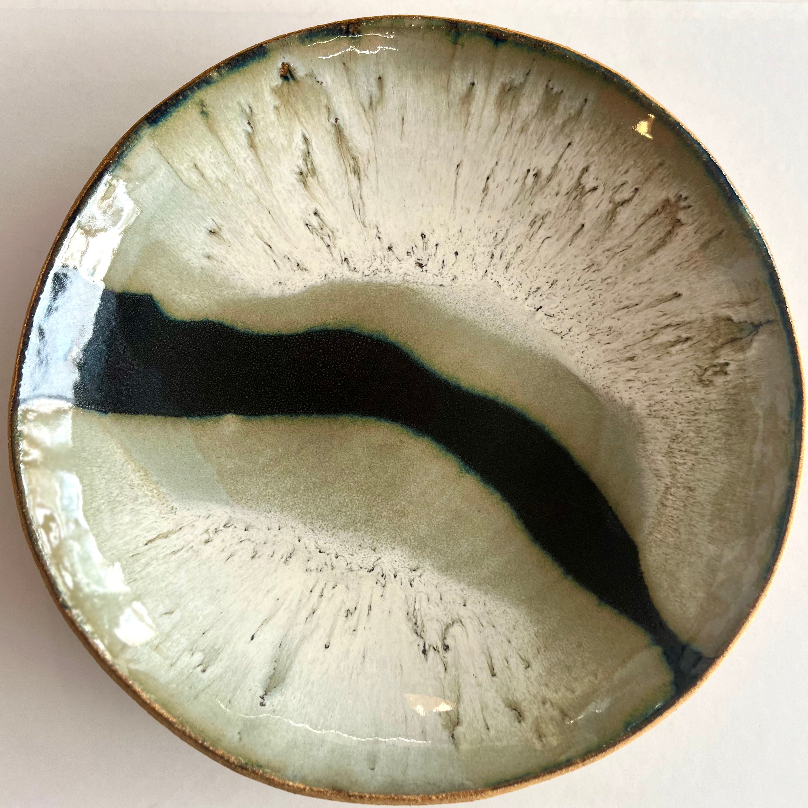 Grand plat coupe à fruit collection cap canaille noir et blanc mederne et contemporain art de la table fille de lune fait main en grès petite série 