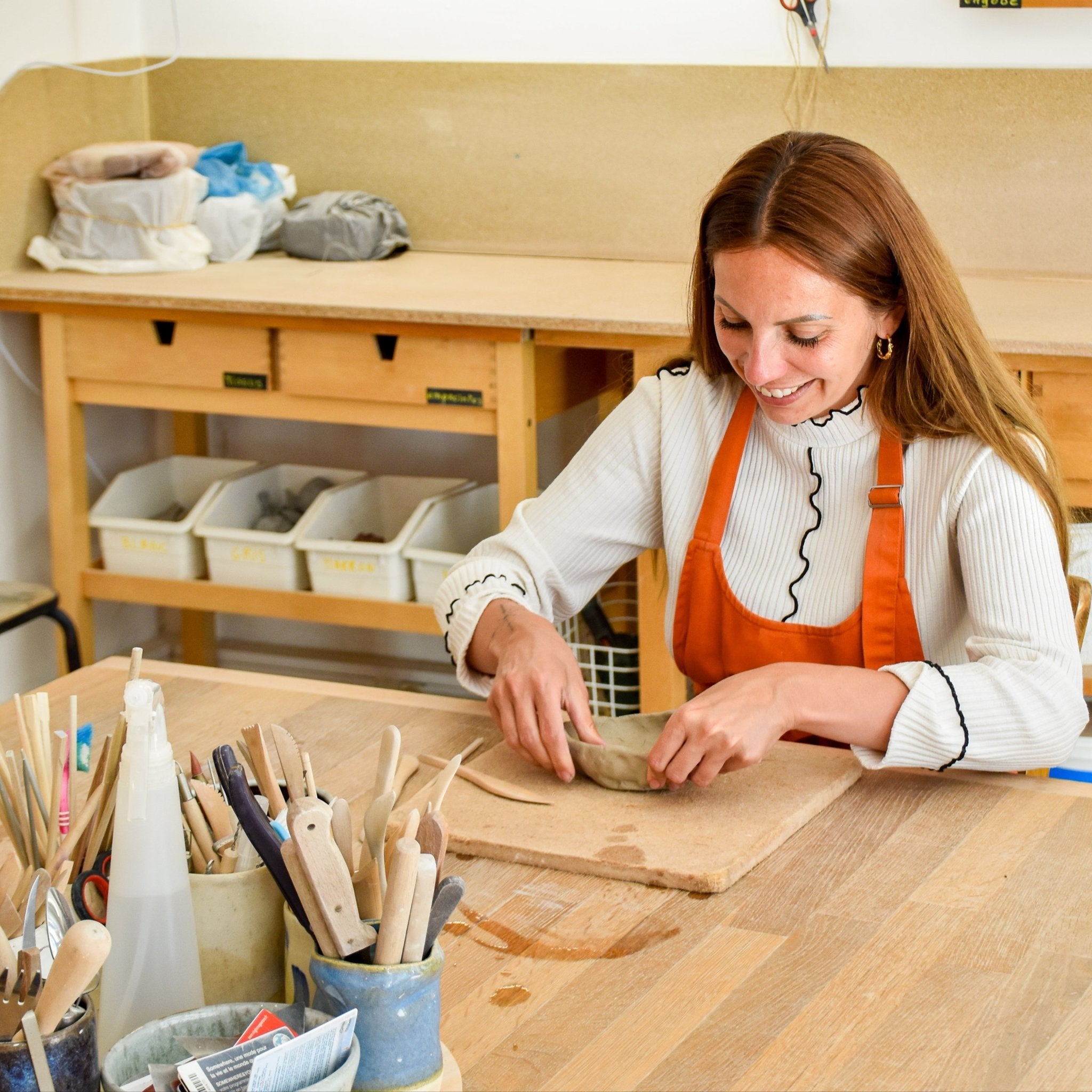 carte de 10 cours - Fille de Lune- atelier ceramique modelage marseille Bompard Endoume quartier sud marseille- tournage- abonnement 