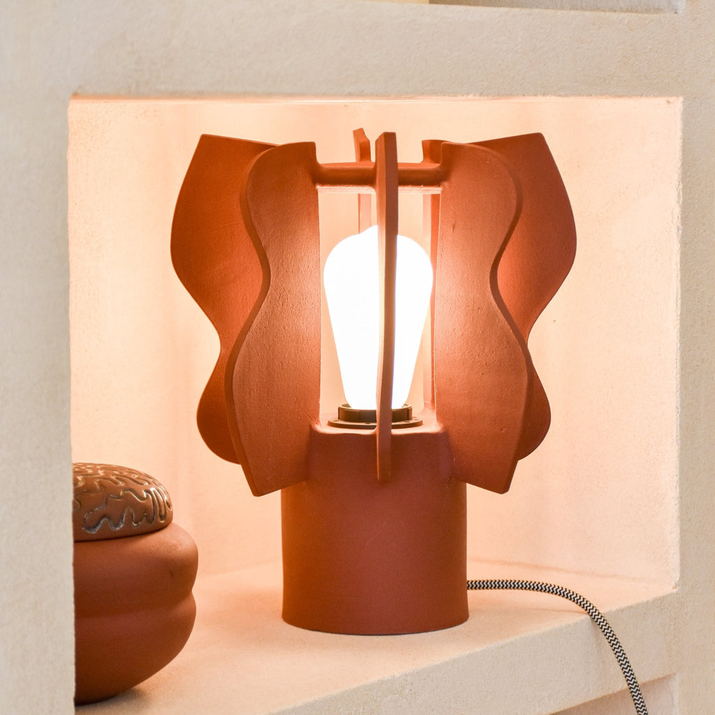 Lampe Medusa ocre - Fille de Lune - grès fait main 