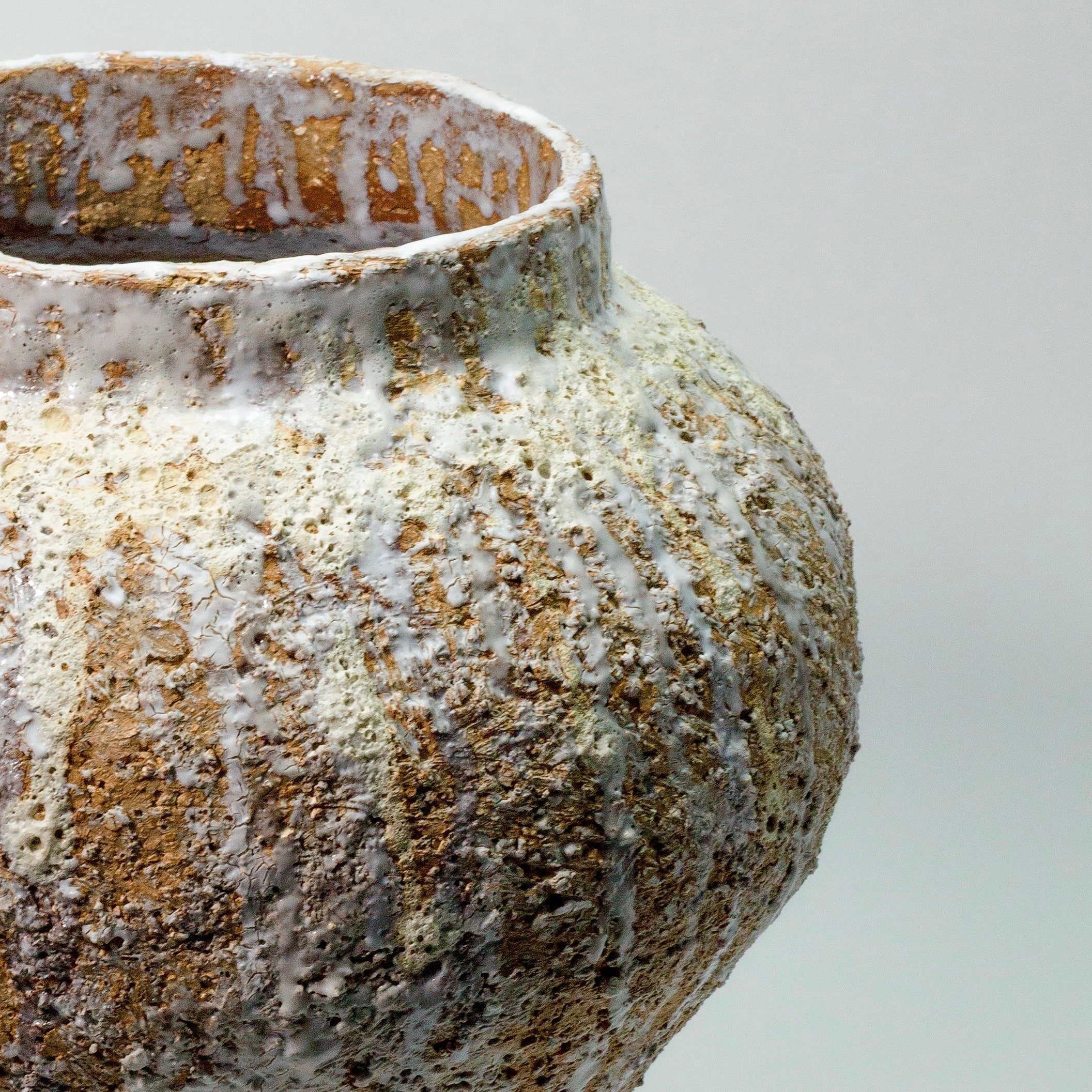 vase amphore, artisanal d'art , ceramique ornemental, Grosse piece unique, fait main, artisanat de luxe, couleur naturelle,ocre,emaux natural